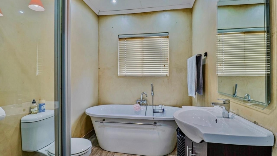 To Let 3 Bedroom Property for Rent in Cashan North West